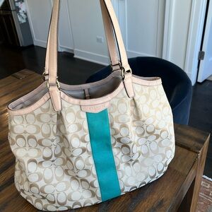 EUC Coach Signature large shoulder bag